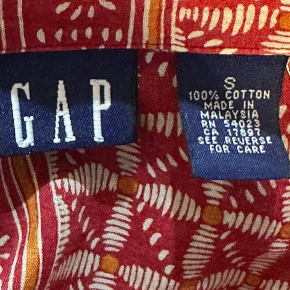 Vtg. 80's GAP Airy Cotton Voile Long Sleeved Red Print Blouse - sz S - Picture 7 of 9